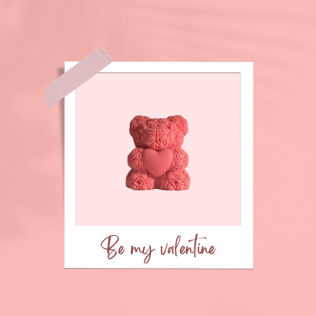 Holding Heart Rosey Teddy Bear Candle - AtelierCMXII